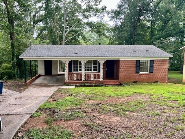 445 Johnson Pool Rd in Griffin, GA - Building Photo