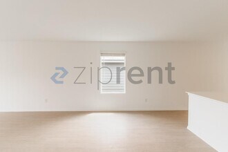 208 Skyfire St in Hutto, TX - Building Photo - Building Photo