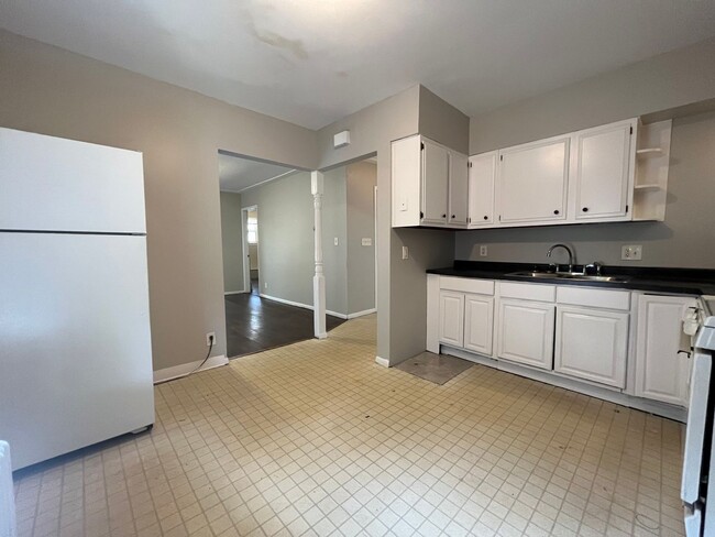1092 Edgerton St in St. Paul, MN - Building Photo - Building Photo