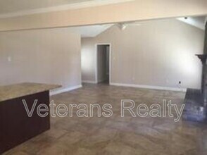 2135 Baywood Dr in Biloxi, MS - Building Photo - Building Photo