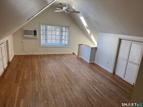 546 W Taft Ave in Bridgeport, CT - Building Photo - Building Photo