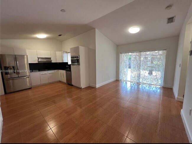 14260 SW 182nd Terrace in Miami, FL - Building Photo - Building Photo