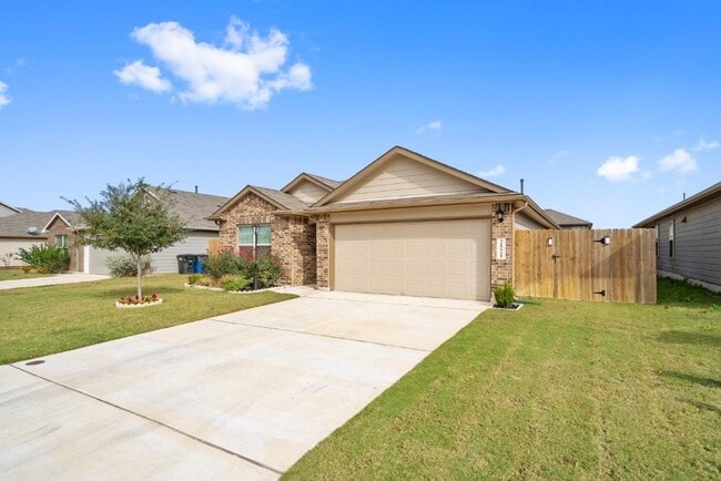 2521 McCrae in New Braunfels, TX - Building Photo - Building Photo