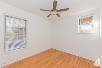 1212 W Lunt Ave, Unit 102 in Chicago, IL - Foto de edificio - Building Photo