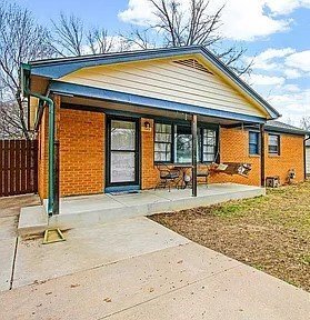 740 S Kokomo Ave in Derby, KS - Foto de edificio - Building Photo