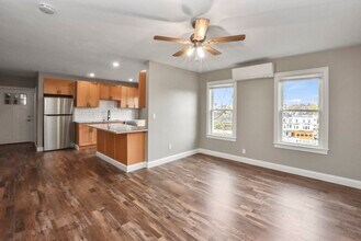 27 Oak St in Gardner, MA - Building Photo - Building Photo