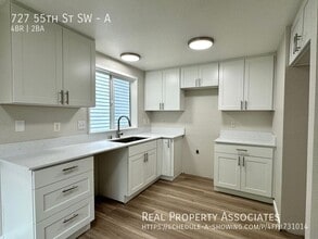 727 55th St SW in Everett, WA - Building Photo - Building Photo