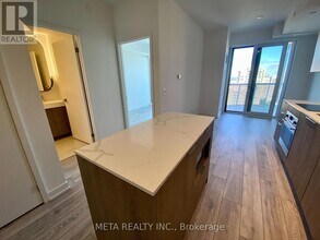 15 Holmes Ave in Toronto, ON - Building Photo - Building Photo