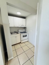 680 22nd Ave S in St. Petersburg, FL - Building Photo - Building Photo