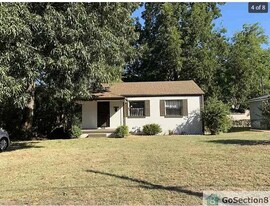 624 40th Pl in Fairfield, AL - Building Photo