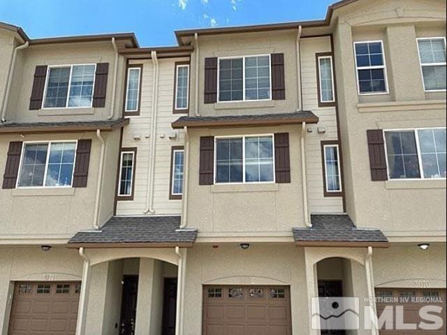 property at 3072 Sterling Ridge Cir