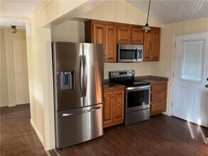 6 Pilgrim Ave in Coventry, RI - Building Photo - Building Photo