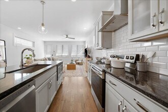 2123 14th Ave N in Nashville, TN - Building Photo - Building Photo