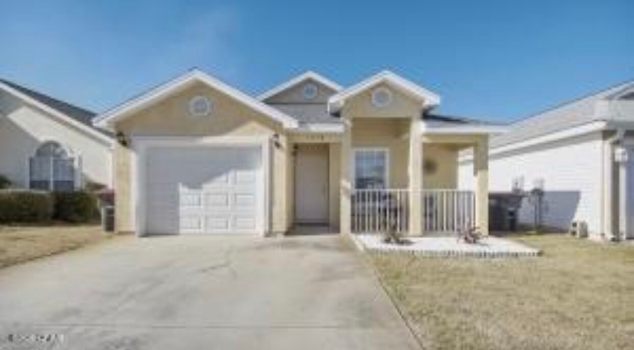 11718 Seashore Ln in Panama City Beach, FL - Building Photo