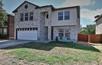 18534 Taylore Run in San Antonio, TX - Building Photo - Building Photo