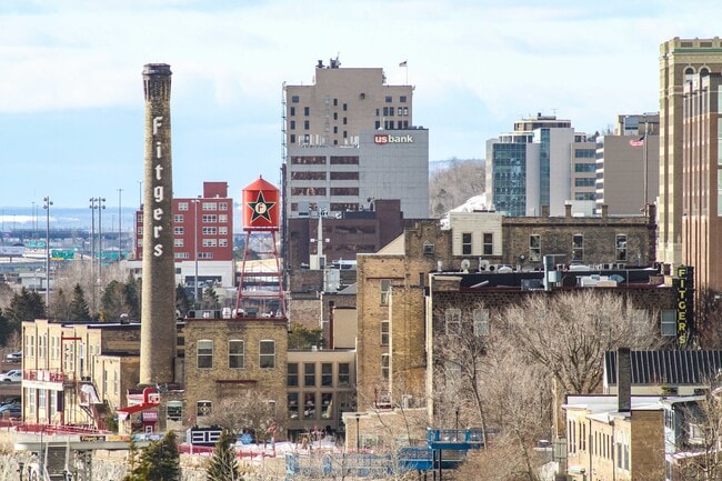 Yorkleigh in Duluth, MN - Building Photo - Building Photo