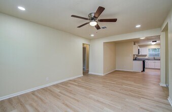 6510 Cherrydale Dr in Houston, TX - Building Photo - Building Photo