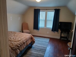 194 Washington Ave in Torrington, CT - Building Photo - Building Photo