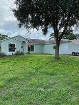 4475 Kings Hwy in Cocoa, FL - Building Photo