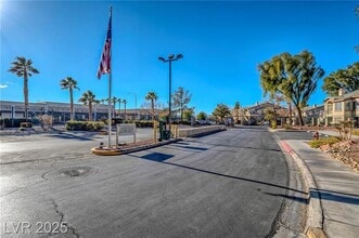 5710 Tropicana Ave in Las Vegas, NV - Building Photo - Building Photo