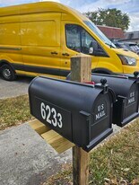 6231 SW 37th Ct, Unit 6233 in Davie, FL - Building Photo