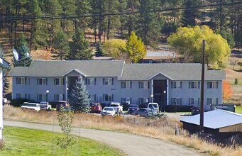 11 N Star Ln in Republic, WA - Building Photo - Building Photo