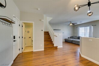 5410 Coral Ribbon Ave in Las Vegas, NV - Building Photo - Building Photo