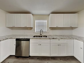 5708 Kilpatrick Ave in Fort Worth, TX - Building Photo - Building Photo