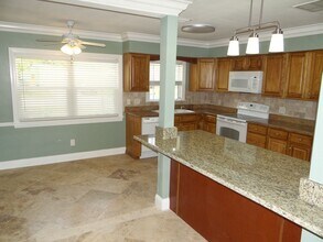1805 Greenhill Dr in Clearwater, FL - Building Photo - Building Photo