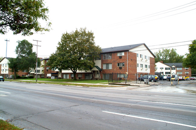 Bonnieview Apartments in Detroit, MI - Foto de edificio - Building Photo