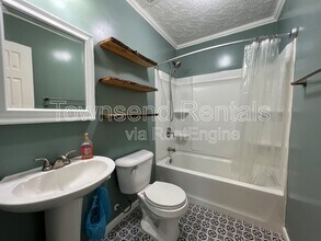 1336 Oak Knolls Dr in Fayetteville, NC - Building Photo - Building Photo
