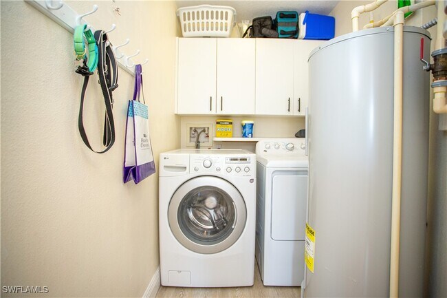 property at 6496 Huntington Lakes Cir