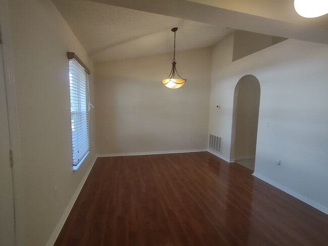 8383 N Santos Dr in Citrus Springs, FL - Building Photo - Building Photo