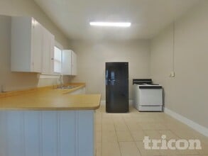 803 Chestnut St in Yuba City, CA - Building Photo - Building Photo