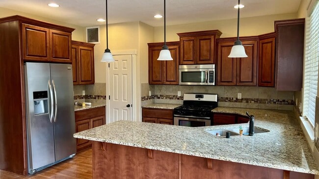 3703 NW 122nd St in Vancouver, WA - Foto de edificio - Building Photo