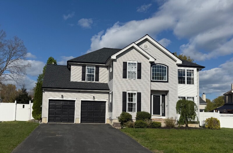 5 Azalea Ct in Barnegat Township, NJ - Building Photo