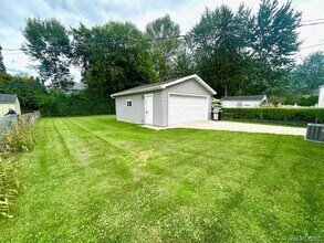 1217 Cherokee Ave in Royal Oak, MI - Building Photo - Building Photo