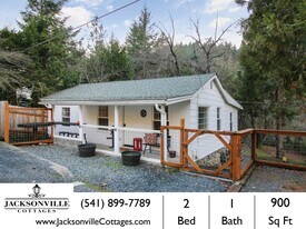 1060 S 3rd St in Jacksonville, OR - Building Photo