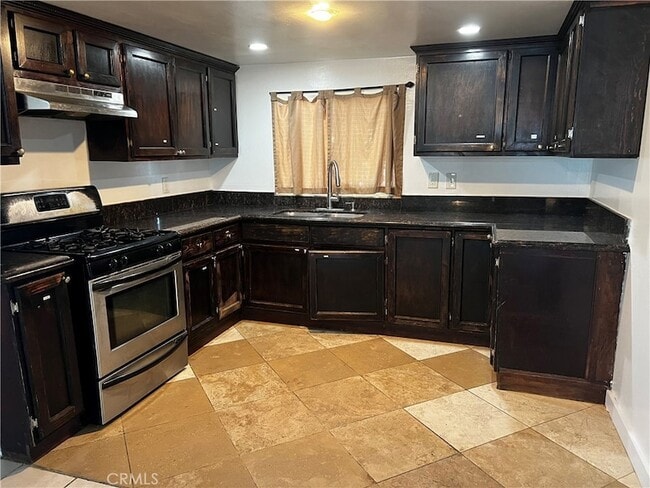 1434 E 57th St in Los Angeles, CA - Building Photo - Building Photo