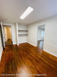 445 S Main St photo'