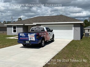 16759 SW 21st Terrace Rd in Ocala, FL - Foto de edificio - Building Photo