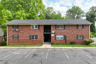 Beverly At Old Town in Winston-Salem, NC - Building Photo - Building Photo