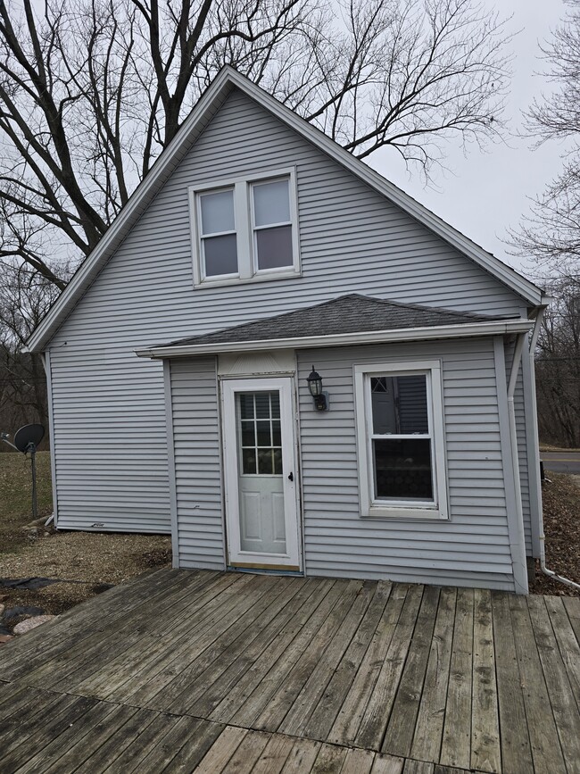 property at 615 Pekin Ave