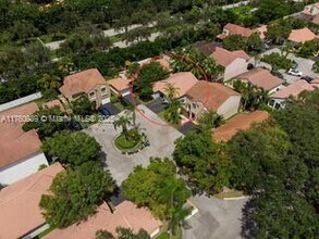 1353 Seagrape Cir in Weston, FL - Building Photo - Building Photo