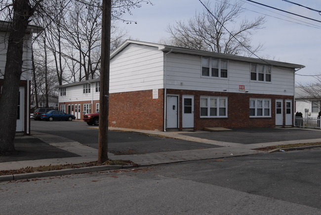 257 Fisher Ave in Neptune, NJ - Building Photo - Building Photo