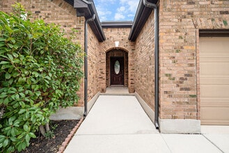 1427 Sun Garden in San Antonio, TX - Building Photo - Building Photo