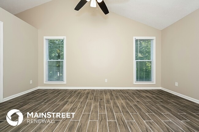 402 Hawthorne Cir in Stockbridge, GA - Building Photo - Building Photo