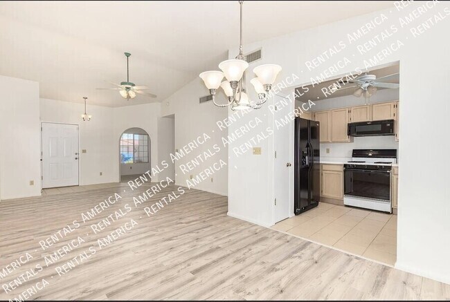 676 W Cassidy Pl in Tucson, AZ - Building Photo - Building Photo