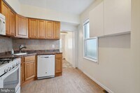 2629 E Madison St photo'