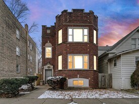 8352 S Peoria St, Unit 8352 S Peoria in Chicago, IL - Building Photo